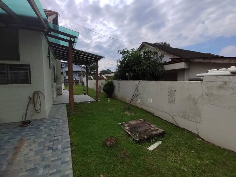 Semi-Detached House for Sale in Taman Canning (Ipoh) - Jeff Tan - Exterior - PropertyGuru.com.my