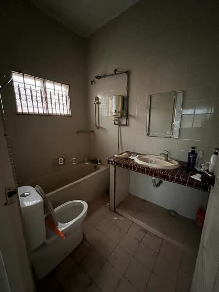 Semi-Detached House for Sale in Taman Damai (Kulai) - Bella Ho - PropertyGuru.com.my