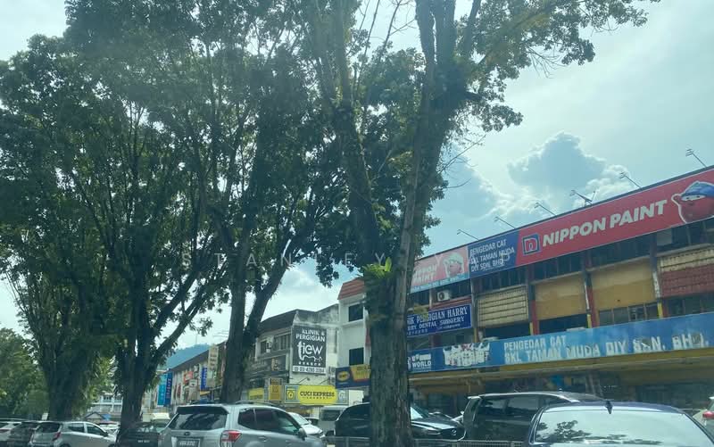 Shop / Office for Sale in Taman Muda (Ampang) - Stanley Yap - Exterior - PropertyGuru.com.my