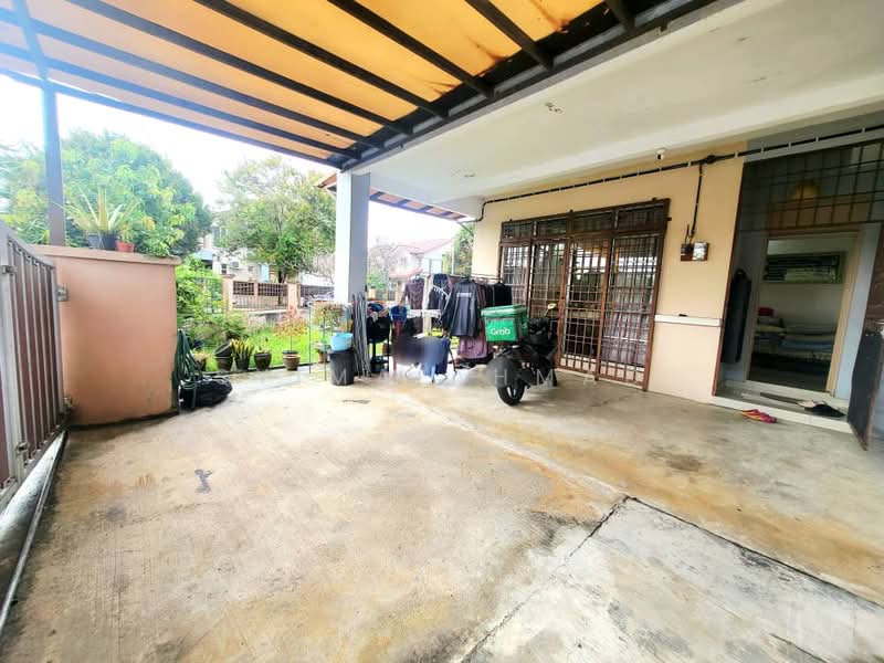 2-storey Terraced House for Sale in Sungai Buloh (Selangor) - Syima Ahmad - Exterior - PropertyGuru.com.my