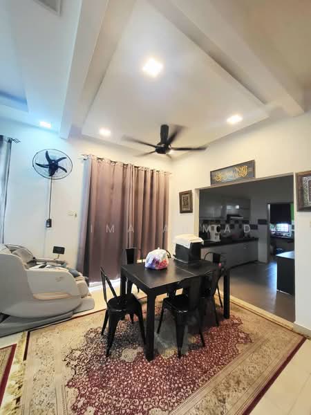 2-storey Terraced House for Sale in Sungai Buloh (Selangor) - Syima Ahmad - Dining Room - PropertyGuru.com.my