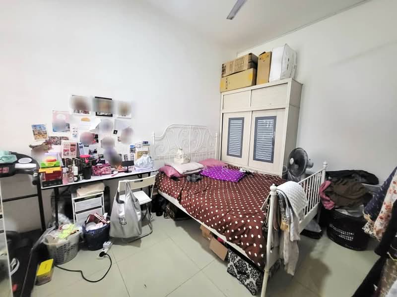 2-storey Terraced House for Sale in Sungai Buloh (Selangor) - Syima Ahmad - Bedroom - PropertyGuru.com.my