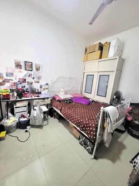 2-storey Terraced House for Sale in Sungai Buloh (Selangor) - Syima Ahmad - Bedroom - PropertyGuru.com.my