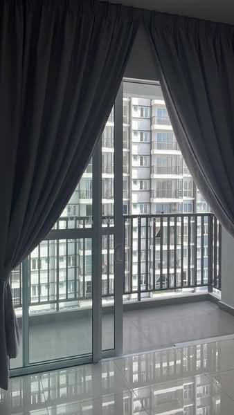 Servis Apartment untuk Disewa di Pinnacle Sri Petaling - Max Er - Balcony - PropertyGuru.com.my