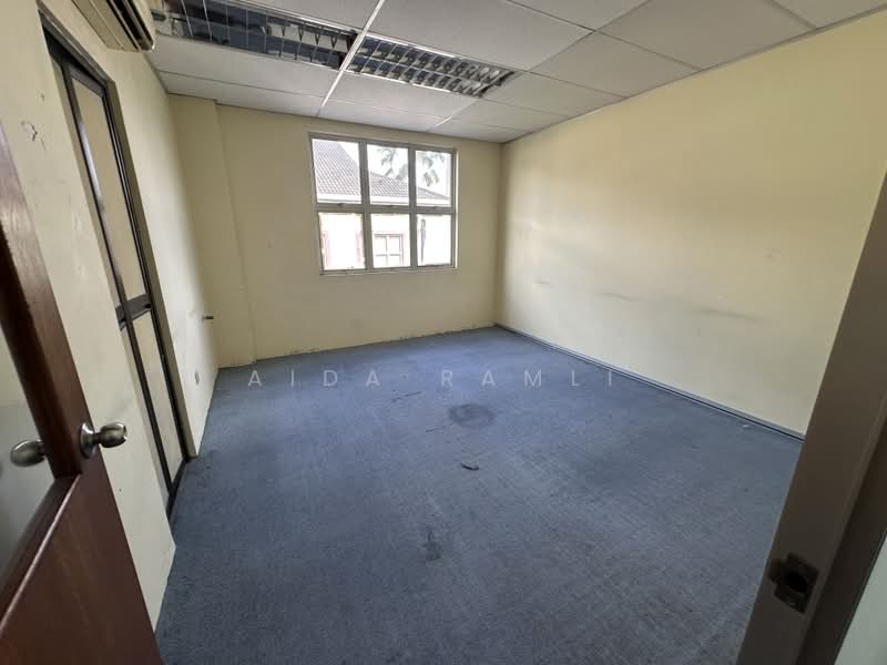 Shop for Rent in Bukit Jelutong (Shah Alam) - Aida Ramli - PropertyGuru.com.my