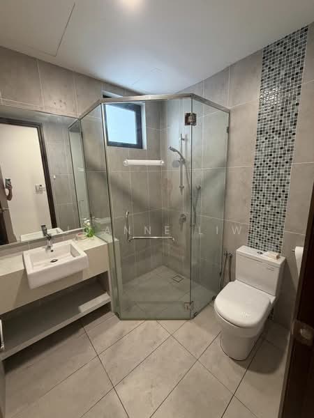 Kondominium untuk Disewa di Queens Residences Q2 @ Queens Waterfront - Joanne Liw - Bathroom - PropertyGuru.com.my