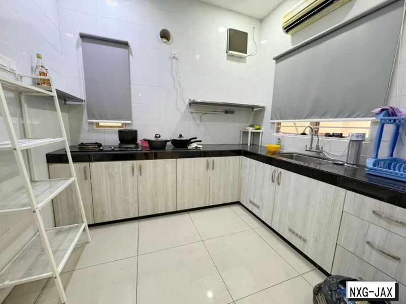 Cluster House for Rent in Setia Impian (Setia Alam) - Cassey Lim - Kitchen - PropertyGuru.com.my