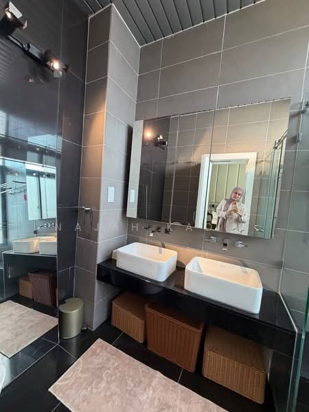 3-storey Terraced House for Sale in Cyberjaya (Selangor) - Najah Kadir - Bathroom - PropertyGuru.com.my