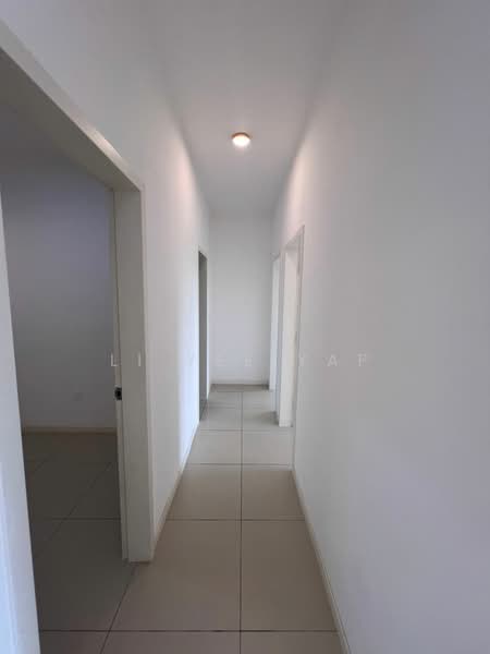 Kondominium untuk Disewa di Vierra Residence - Li Yee Yap - Corridor - PropertyGuru.com.my