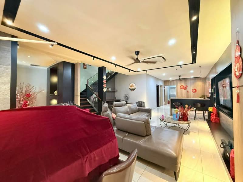 2.5-storey Terraced House for Sale in Taman Sutera Utama (Skudai) - Winnie Lau - Living Room - PropertyGuru.com.my