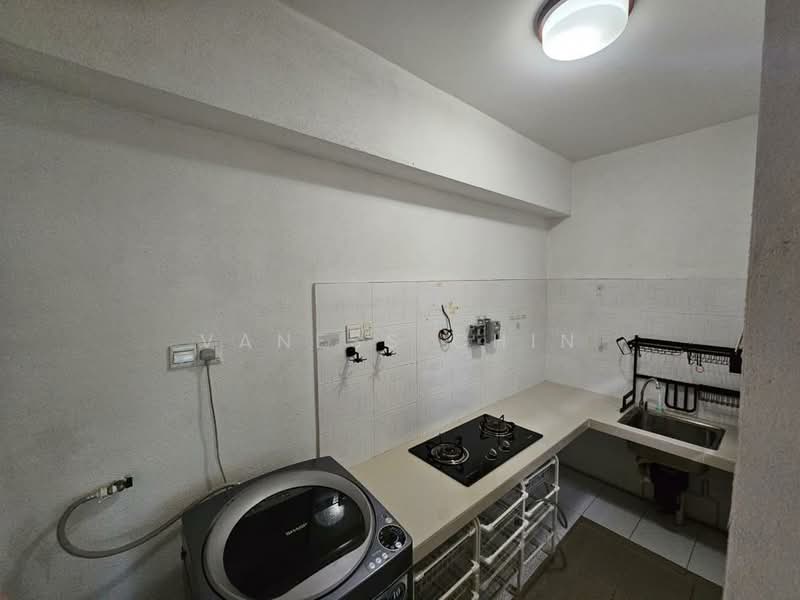 Condominium for Rent at The Zest @ Kinrara 9 - Vaness Chin - Kitchen - PropertyGuru.com.my