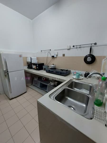 Kondominium untuk Disewa di Residensi Laguna (Sunway Belvedere) - Raymond Ling - Kitchen - PropertyGuru.com.my