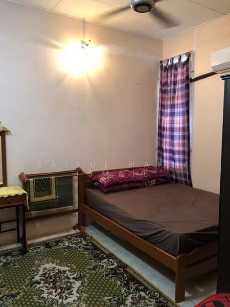 Rumah Teres 1 Tingkat untuk Dijual di Taman Semenyih Impian (Semenyih) - Saiful Hafiz Ismail - Bedroom - PropertyGuru.com.my