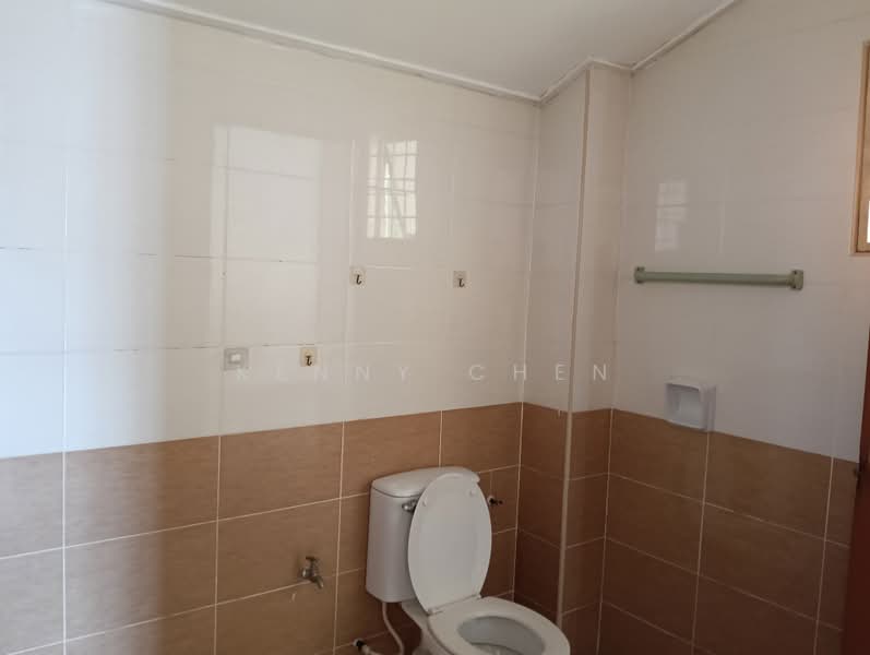 Rumah Teres 2 Tingkat untuk Disewa di Taman Bukit Cheras (Cheras) - Kenny Chen - Bathroom - PropertyGuru.com.my