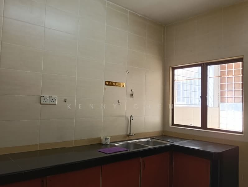 Rumah Teres 2 Tingkat untuk Disewa di Taman Bukit Cheras (Cheras) - Kenny Chen - Kitchen - PropertyGuru.com.my