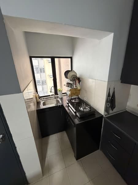 Servis Apartment untuk Disewa di Putra Majestik - Raminderjit Singh Thind - Kitchen - PropertyGuru.com.my