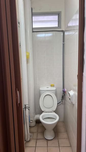 Apartment for Rent at Permai Jaya - Rainny Wong - Bathroom - PropertyGuru.com.my