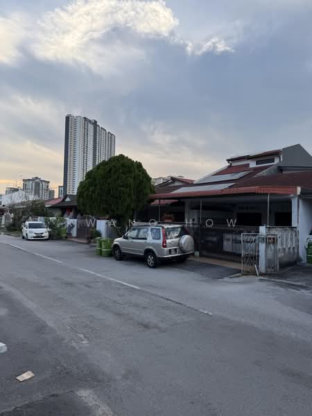 Rumah Teres 1 Tingkat untuk Disewa di Happy Garden (Kuchai Lama) - Kwang How Low - PropertyGuru.com.my