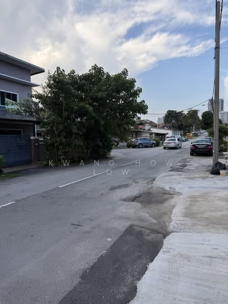 Rumah Teres 1 Tingkat untuk Disewa di Happy Garden (Kuchai Lama) - Kwang How Low - PropertyGuru.com.my