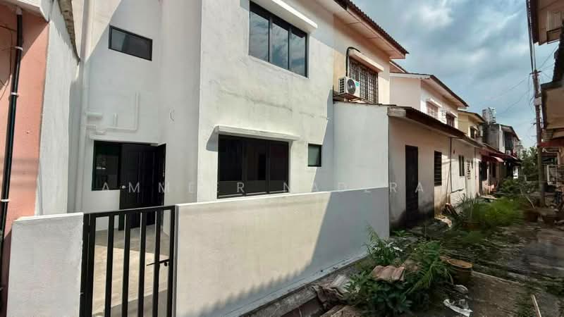 Rumah Teres 2 Tingkat untuk Dijual di Seksyen 2, Taman Kinrara (Puchong) - Ammeer Nadzrai - Exterior - PropertyGuru.com.my