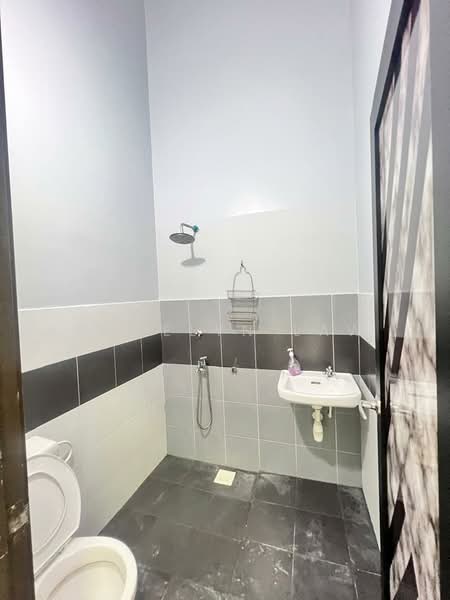 Cluster House for Sale in Taman Kota Masai (Pasir Gudang) - Jocelyn Law - Bathroom - PropertyGuru.com.my