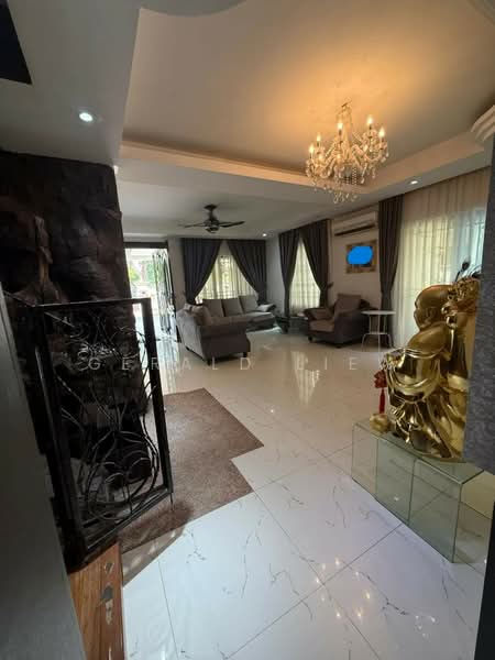 Semi-Detached House for Sale in Taman Lestari Perdana (Seri Kembangan) - Gerald Liew - Living Room - PropertyGuru.com.my