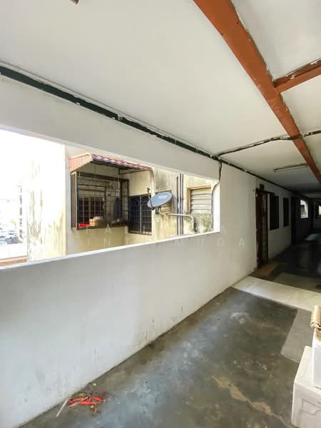 Apartment for Sale at Apartment Idaman - Faliyana binti Muda - PropertyGuru.com.my