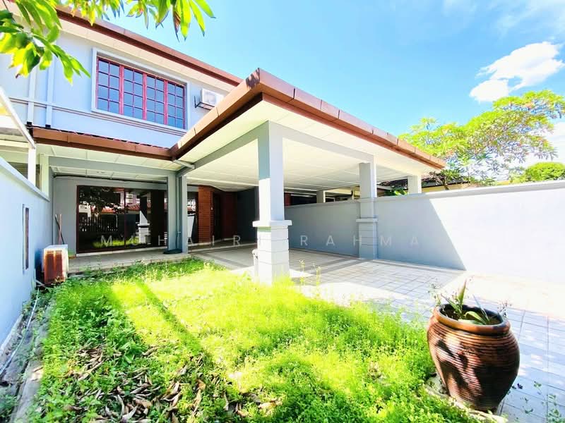 2-storey Terraced House for Sale in Petaling Jaya (Selangor) - Muhairi Rahman - Exterior - PropertyGuru.com.my