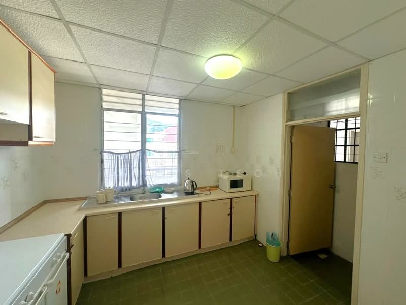 Kondominium untuk Dijual di Leisure Bay Condominium - Chris Teoh - Kitchen - PropertyGuru.com.my