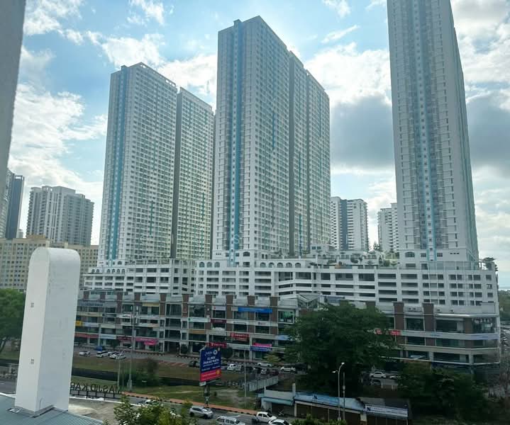 Kondominium untuk Dijual di Leisure Bay Condominium - Chris Teoh - Exterior - PropertyGuru.com.my