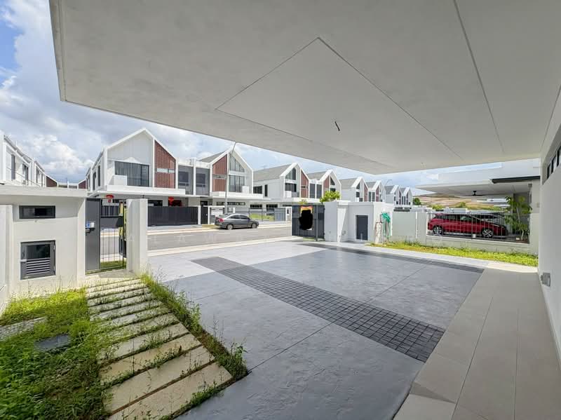Semi-Detached House for Sale in Elmina (Shah Alam) - Salawati Busro - Exterior - PropertyGuru.com.my