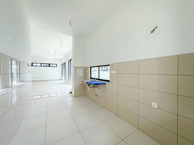 Semi-Detached House for Sale in Elmina (Shah Alam) - Salawati Busro - Kitchen - PropertyGuru.com.my