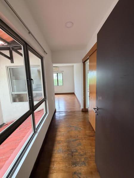 Rumah Teres 2.5-Tingkat untuk Dijual di Sierramas (Sungai Buloh) - Celina Koh - Corridor - PropertyGuru.com.my