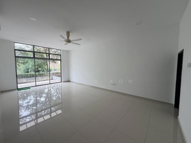 Rumah Teres 2.5-Tingkat untuk Dijual di Sierramas (Sungai Buloh) - Celina Koh - PropertyGuru.com.my