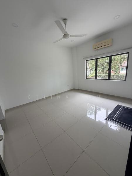 Rumah Teres 2.5-Tingkat untuk Dijual di Sierramas (Sungai Buloh) - Celina Koh - PropertyGuru.com.my