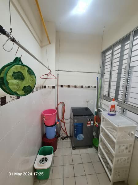 Kondominium untuk Disewa di The Tamarind - Jayden Loke - Balcony - PropertyGuru.com.my