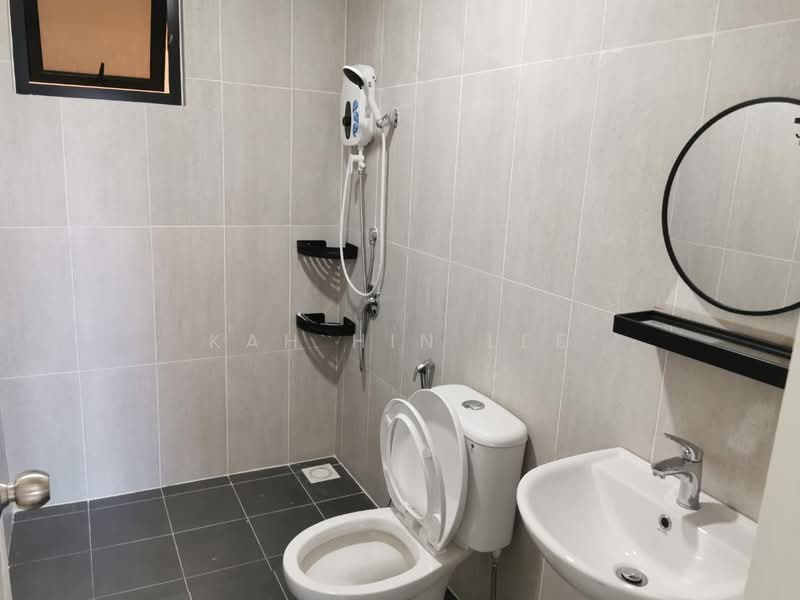 Servis Apartment untuk Disewa di MKH Boulevard II - Kah Hin Lee - Bathroom - PropertyGuru.com.my