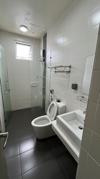 Servis Apartment untuk Disewa di Vue Residences - Jasen Kong - Bathroom - PropertyGuru.com.my