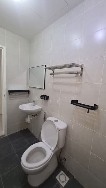 Servis Apartment untuk Disewa di MKH Boulevard II - Kah Hin Lee - Bathroom - PropertyGuru.com.my