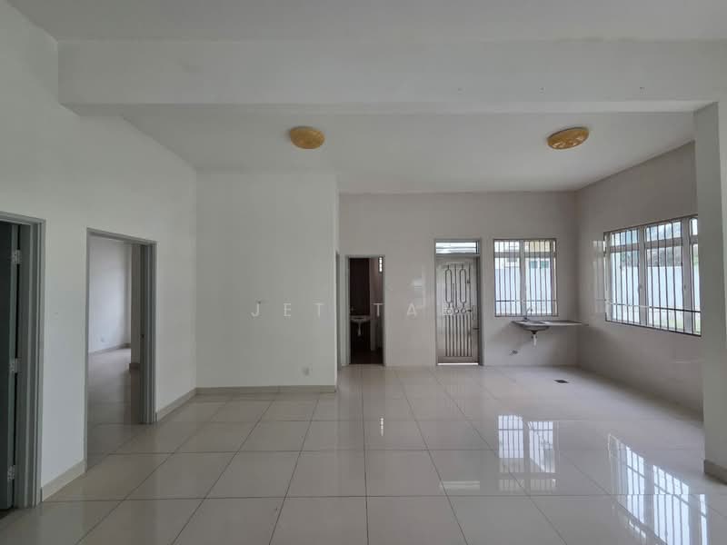 Semi-Detached House for Sale in Taman Anggerik Villa (Kajang) - Jet Tan - Interior - PropertyGuru.com.my