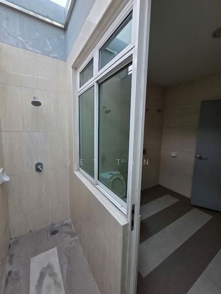 Semi-Detached House for Sale in Taman Anggerik Villa (Kajang) - Jet Tan - Bathroom - PropertyGuru.com.my