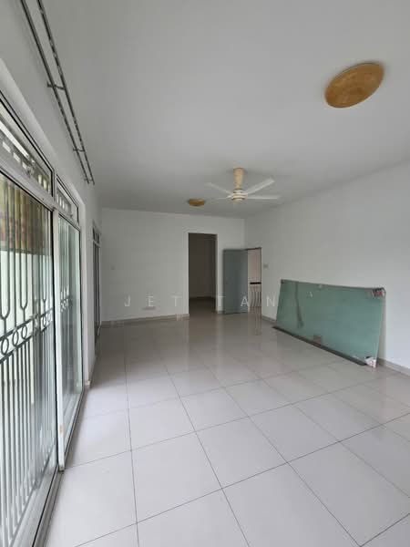 Semi-Detached House for Sale in Taman Anggerik Villa (Kajang) - Jet Tan - Living Room - PropertyGuru.com.my