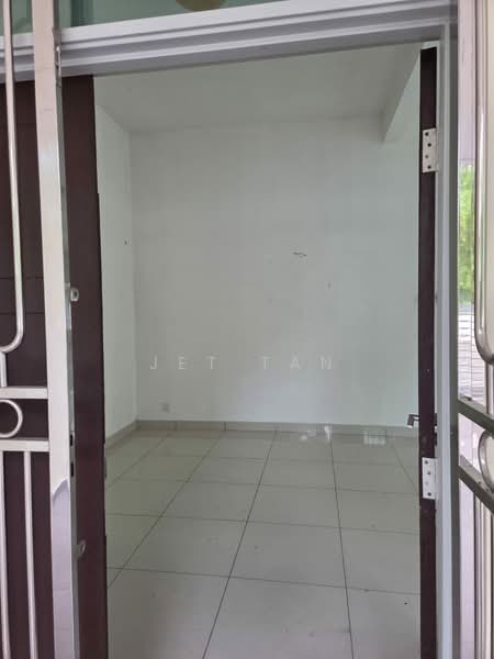 Semi-Detached House for Sale in Taman Anggerik Villa (Kajang) - Jet Tan - Entrance - PropertyGuru.com.my