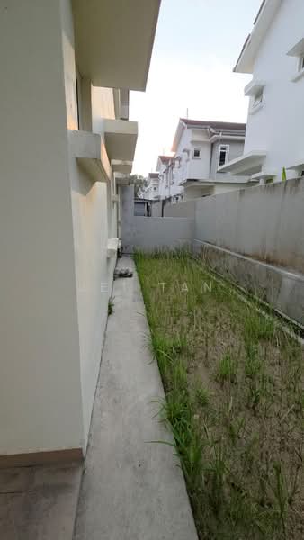 Semi-Detached House for Sale in Taman Anggerik Villa (Kajang) - Jet Tan - Exterior - PropertyGuru.com.my