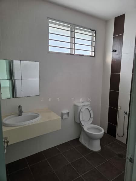 Semi-Detached House for Sale in Taman Anggerik Villa (Kajang) - Jet Tan - Bathroom - PropertyGuru.com.my