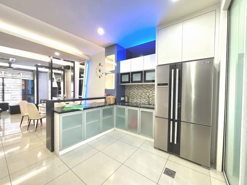 2-storey Terraced House for Rent in Taman Molek (Johor Bahru) - Jordan Wong - Kitchen - PropertyGuru.com.my