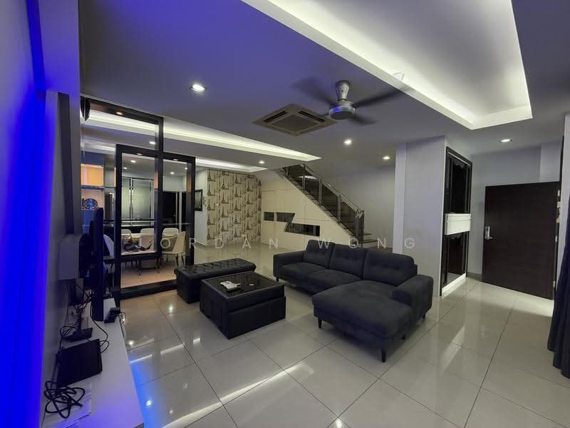 Rumah Teres 2-Tingkat untuk Disewa di Taman Molek (Johor Bahru) - Jordan Wong - Living Room - PropertyGuru.com.my