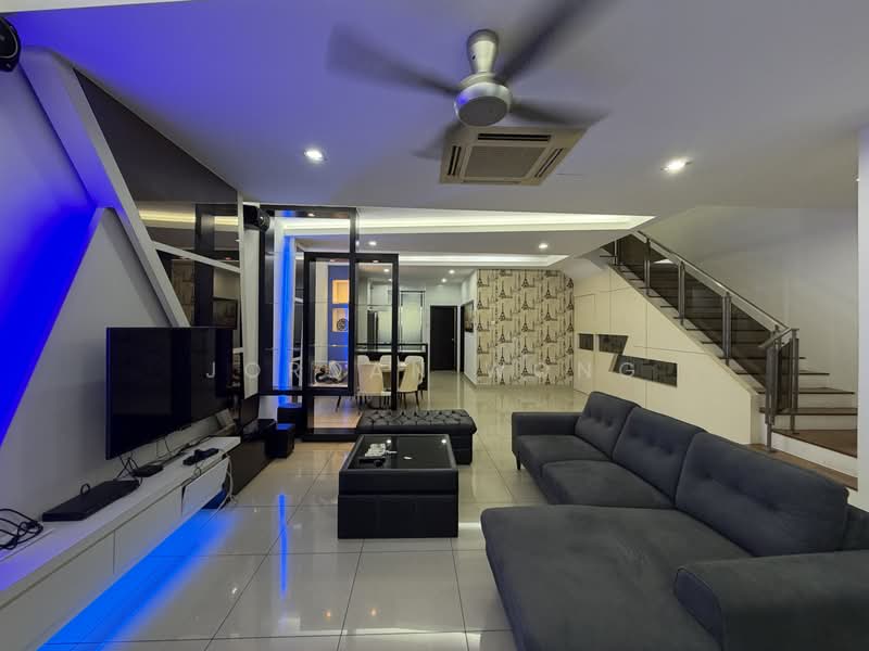 Rumah Teres 2-Tingkat untuk Disewa di Taman Molek (Johor Bahru) - Jordan Wong - Living Room - PropertyGuru.com.my