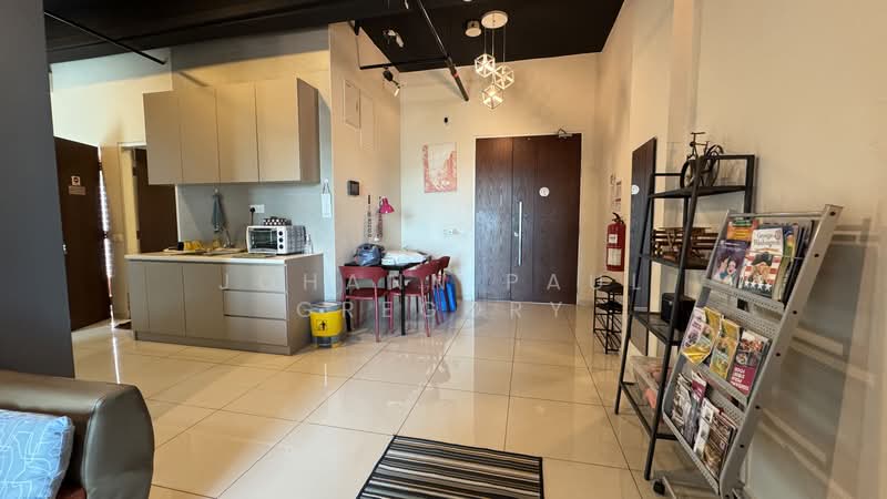 Service Residence for Sale at Setia Tri-angle - Johann Paul Gregory - Kitchen - PropertyGuru.com.my