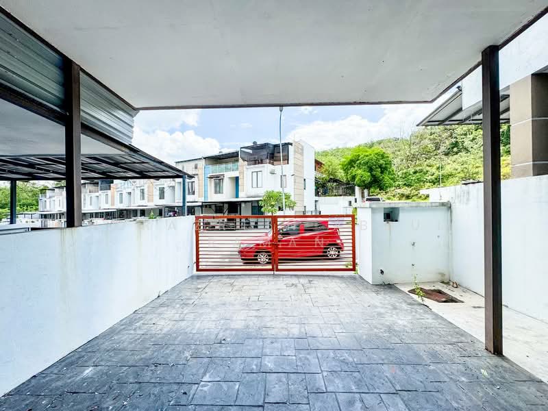 Rumah Teres 3 Tingkat untuk Dijual di Batang Kali (Selangor) - Norazrein Abdul Raman - Exterior - PropertyGuru.com.my